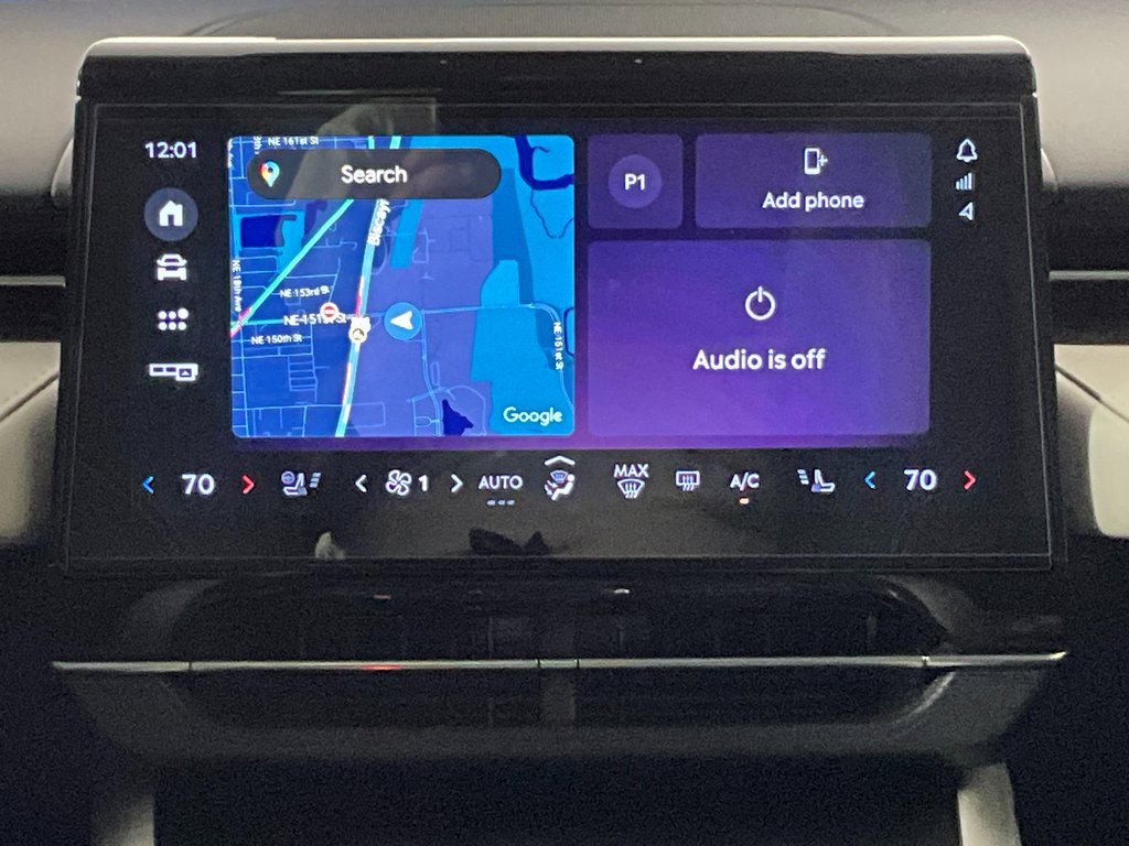 Used 2025 Lincoln Nautilus Premier image 11