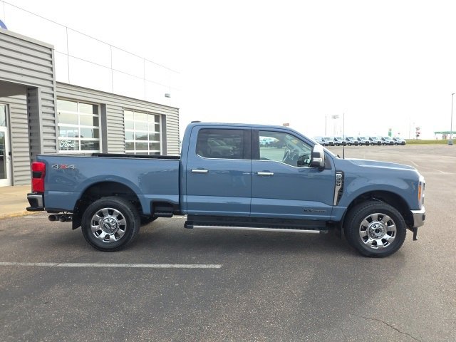 Used 2023 Ford F350 Lariat w/ Tow Technology Package image 6