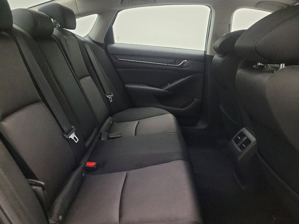 Used 2018 Honda Accord EX image 19