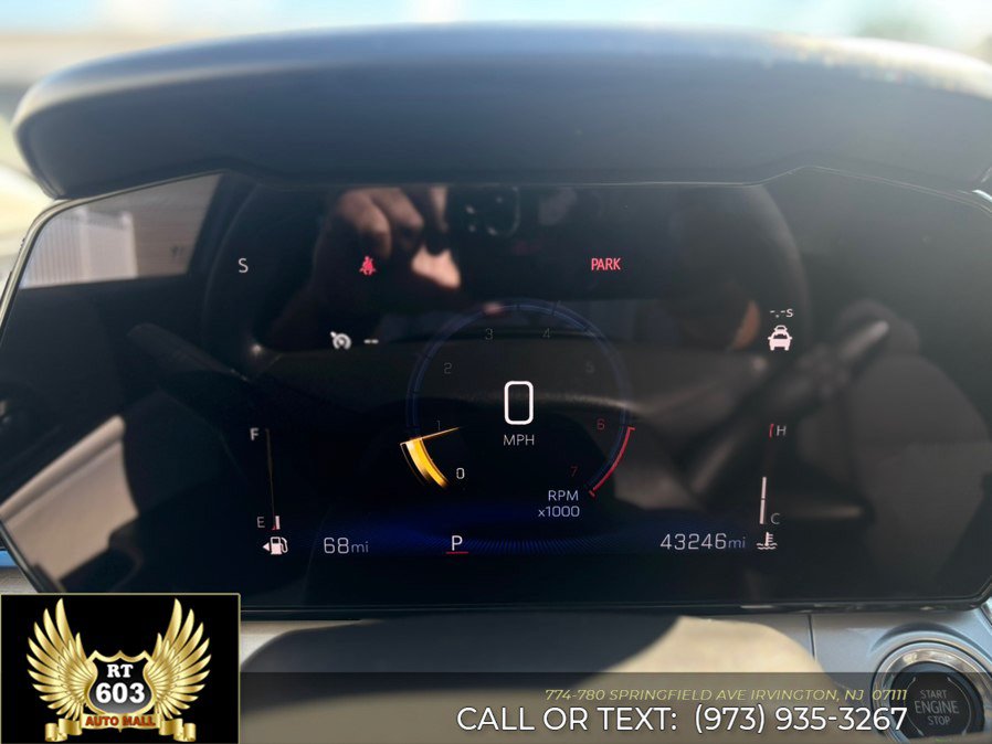 Used 2025 Chevrolet Trax LT FWD image 18