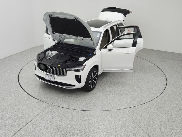 New 2026 Volvo XC90 B5 Core image 17
