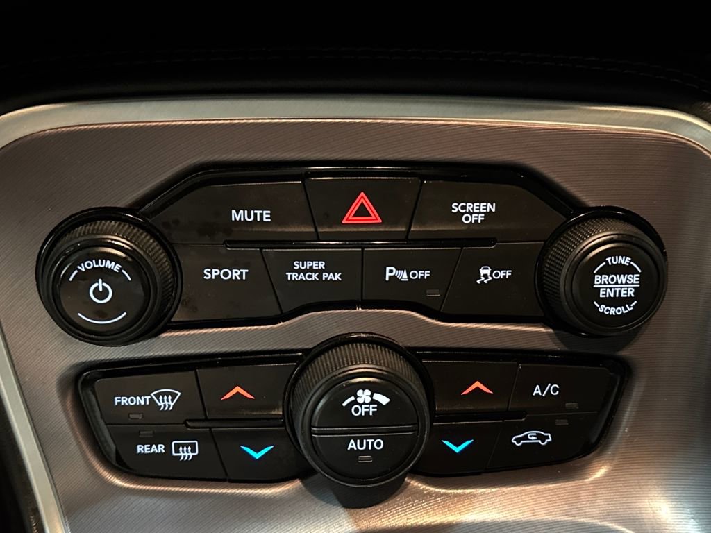 Used 2019 Dodge Challenger R/T image 12