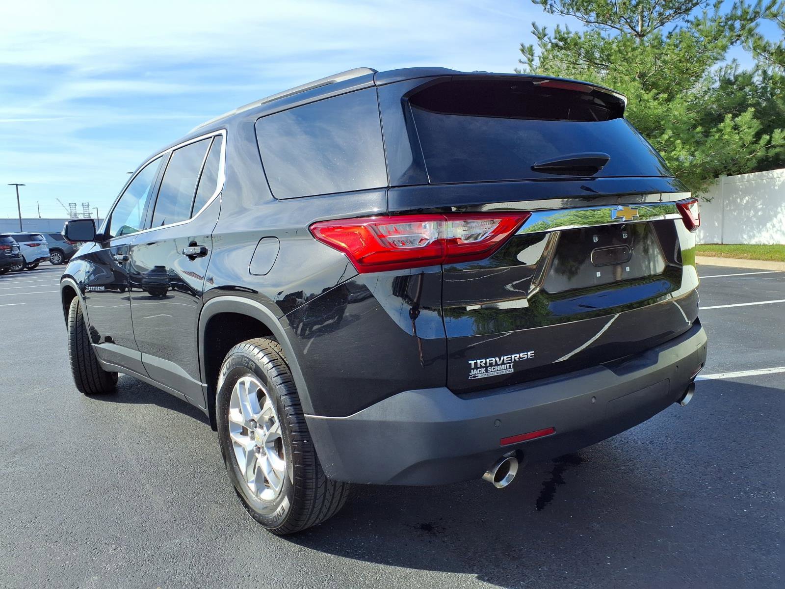 Certified 2020 Chevrolet Traverse LT FWD image 35