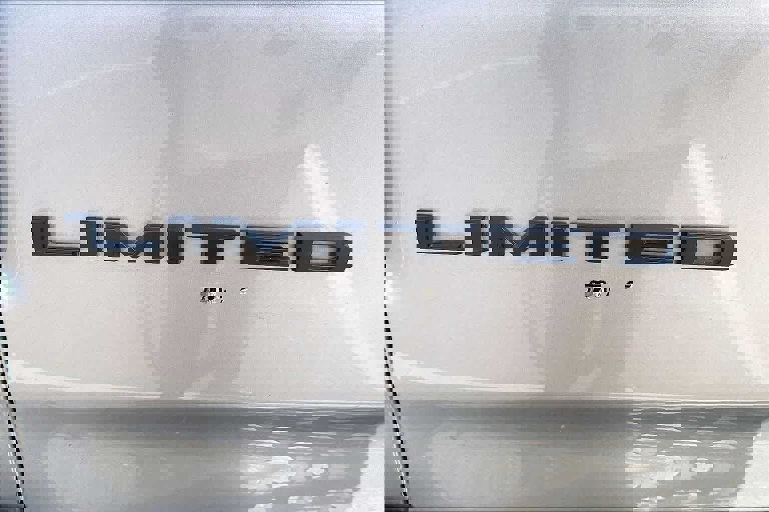 Used 2021 RAM 1500 Limited w/ Night Edition image 7