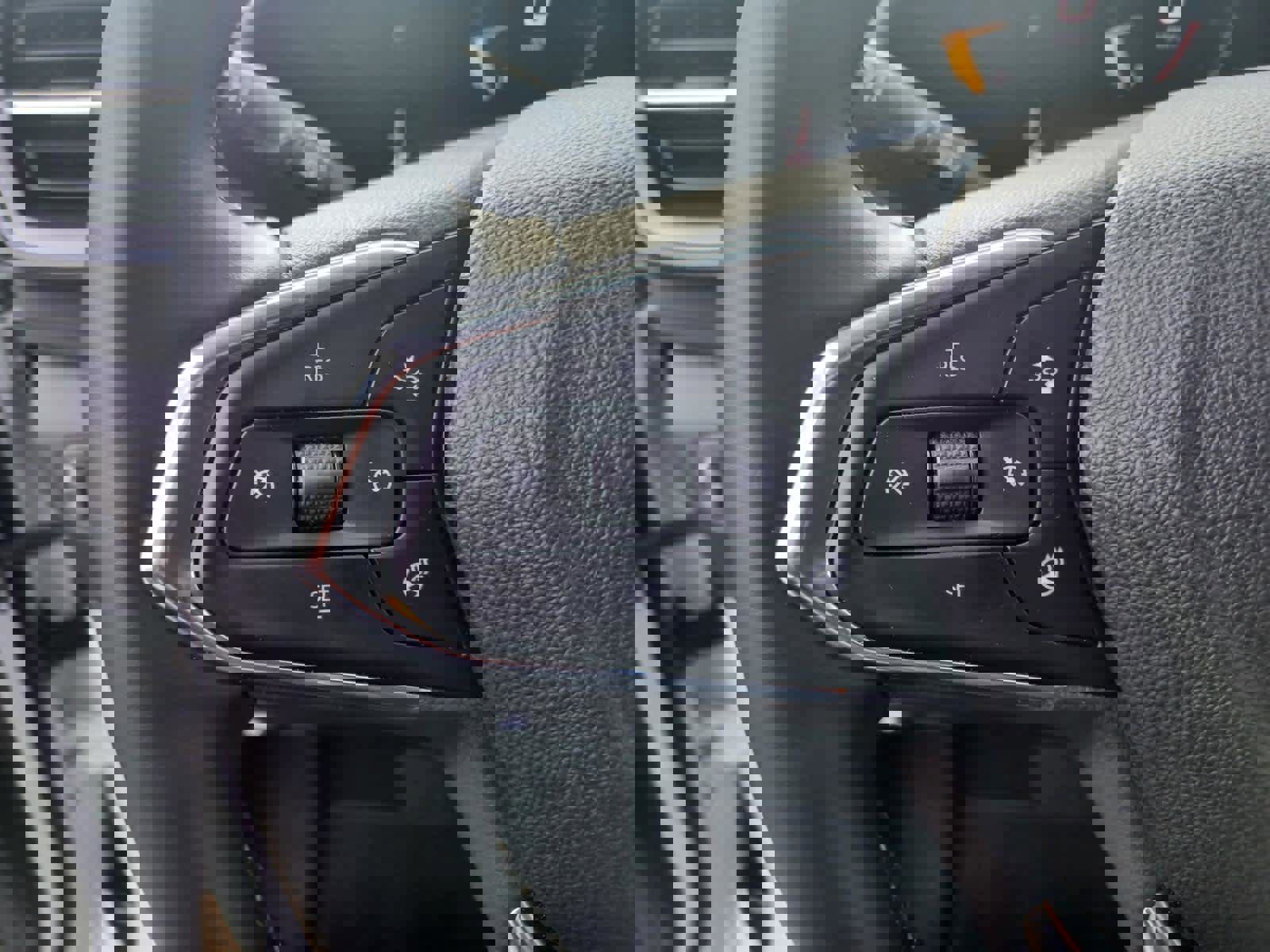 Used 2025 Chevrolet TrailBlazer LT w/ LT Cold Weather Package image 13