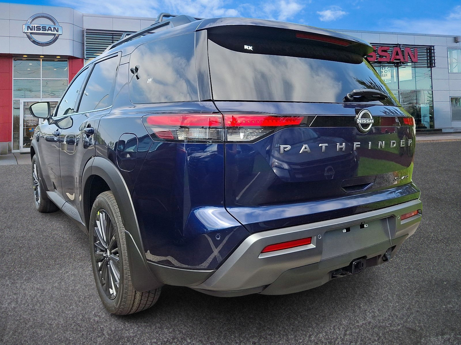 New 2026 Nissan Pathfinder SL AWD/4WD image 4