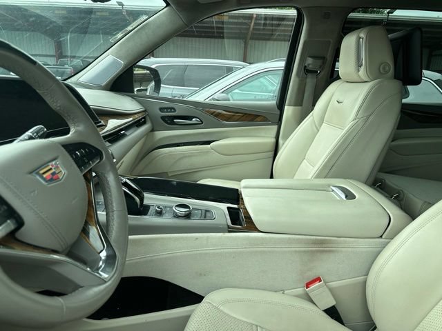 Used 2023 Cadillac Escalade ESV Sport Platinum w/ LPO, ONYX Package AWD/4WD image 6