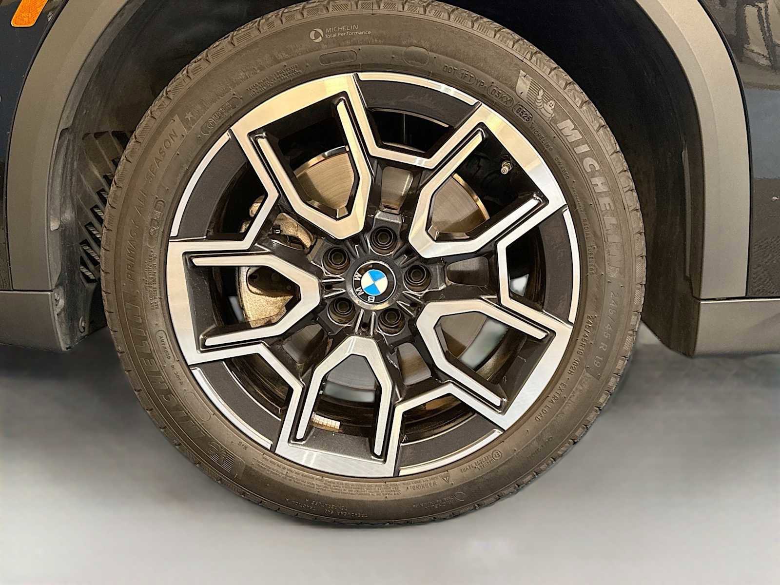 Certified 2025 BMW X2 xDrive28i AWD/4WD image 6