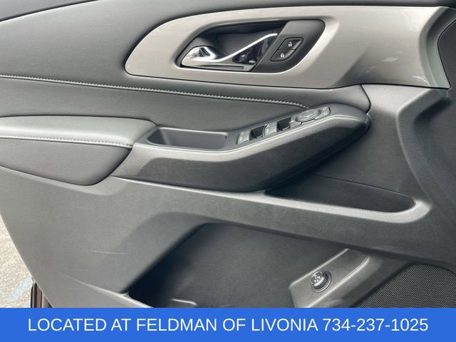 Used 2023 Chevrolet Traverse LT FWD image 21