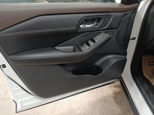 Certified 2023 Nissan Rogue SL w/ SL Premium Package image 10