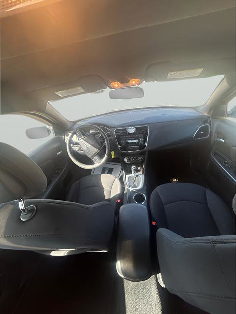 Used 2013 Chrysler 200 LX FWD image 8