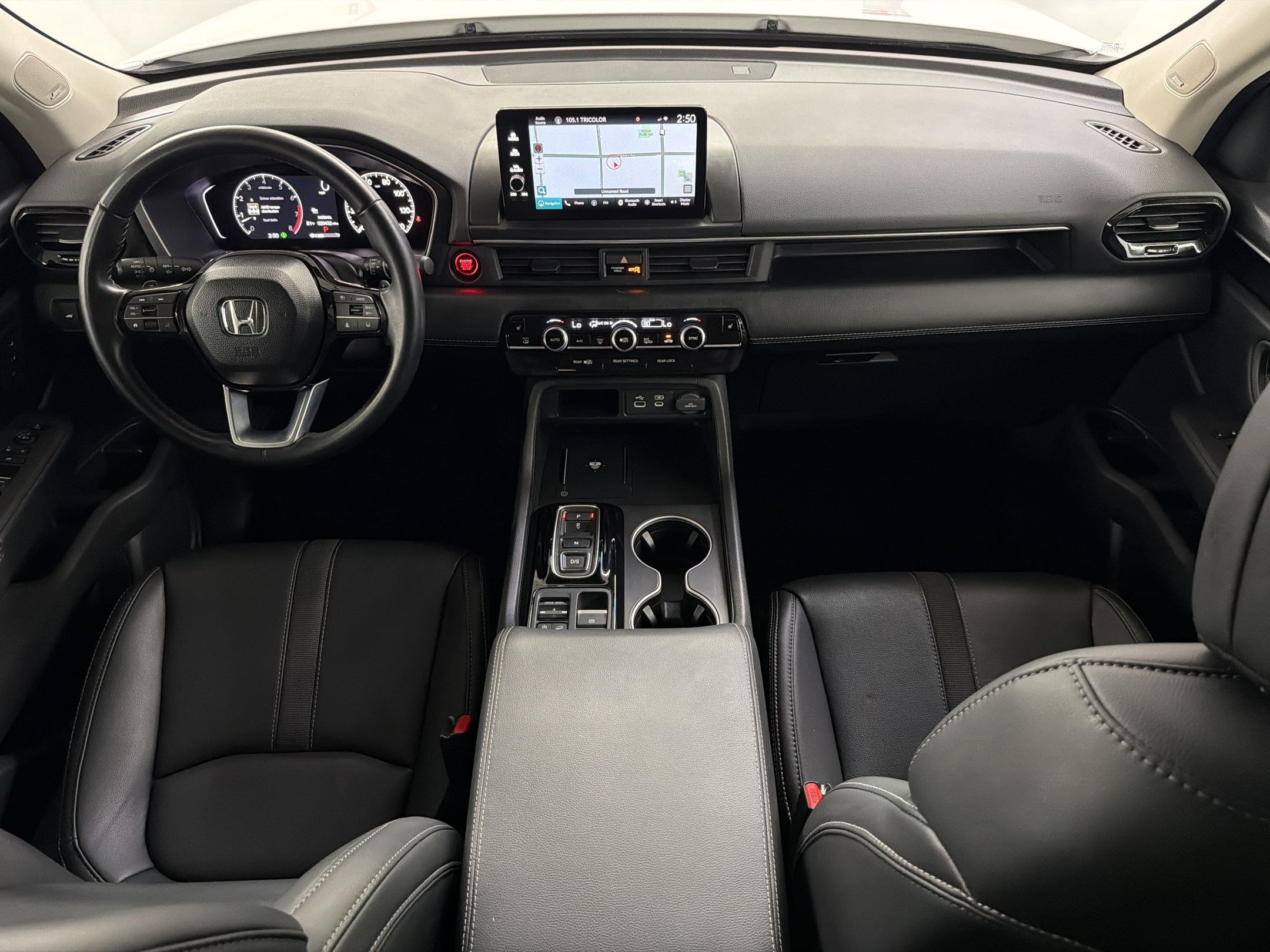 Certified 2025 Honda Pilot Touring image 17
