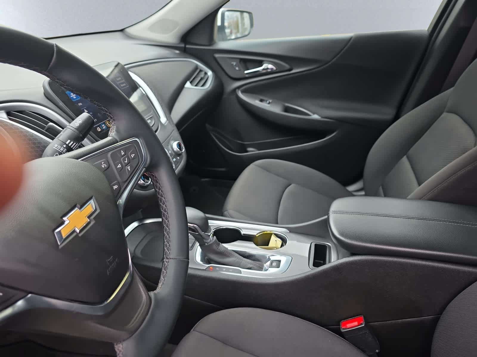 Used 2024 Chevrolet Malibu LT w/ Sport Edition FWD image 15
