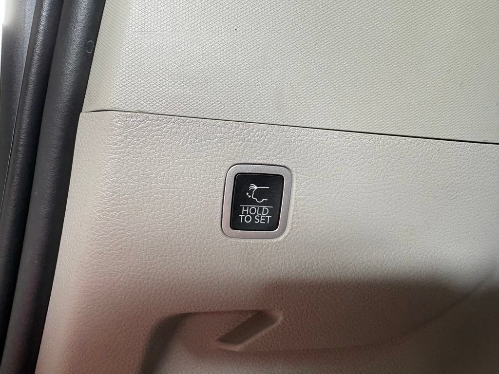Used 2023 Jeep Grand Wagoneer L 4WD w/ Rear Seat Video Group 1 image 53