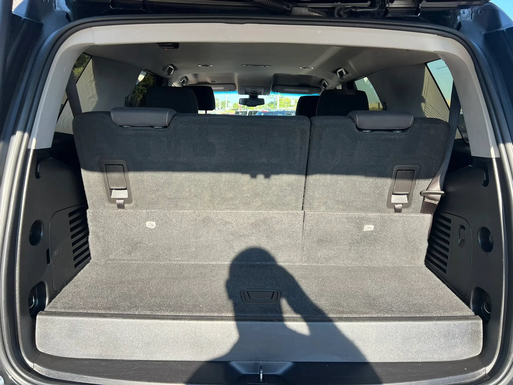 Used 2018 GMC Yukon SLE w/ SLE Value Package AWD/4WD image 14