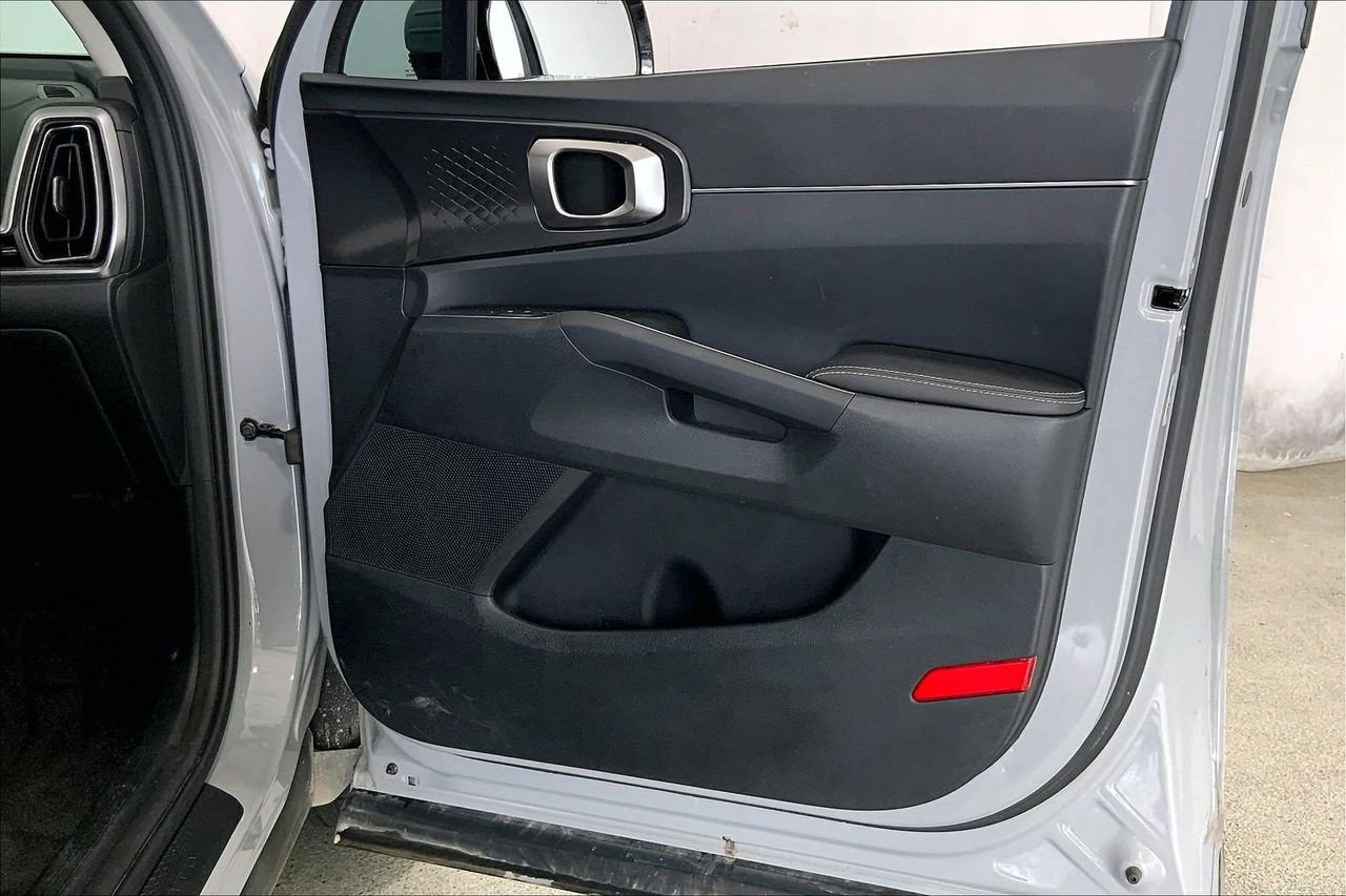 Used 2024 Kia Sorento S w/ Panoramic Sunroof Package AWD/4WD image 26