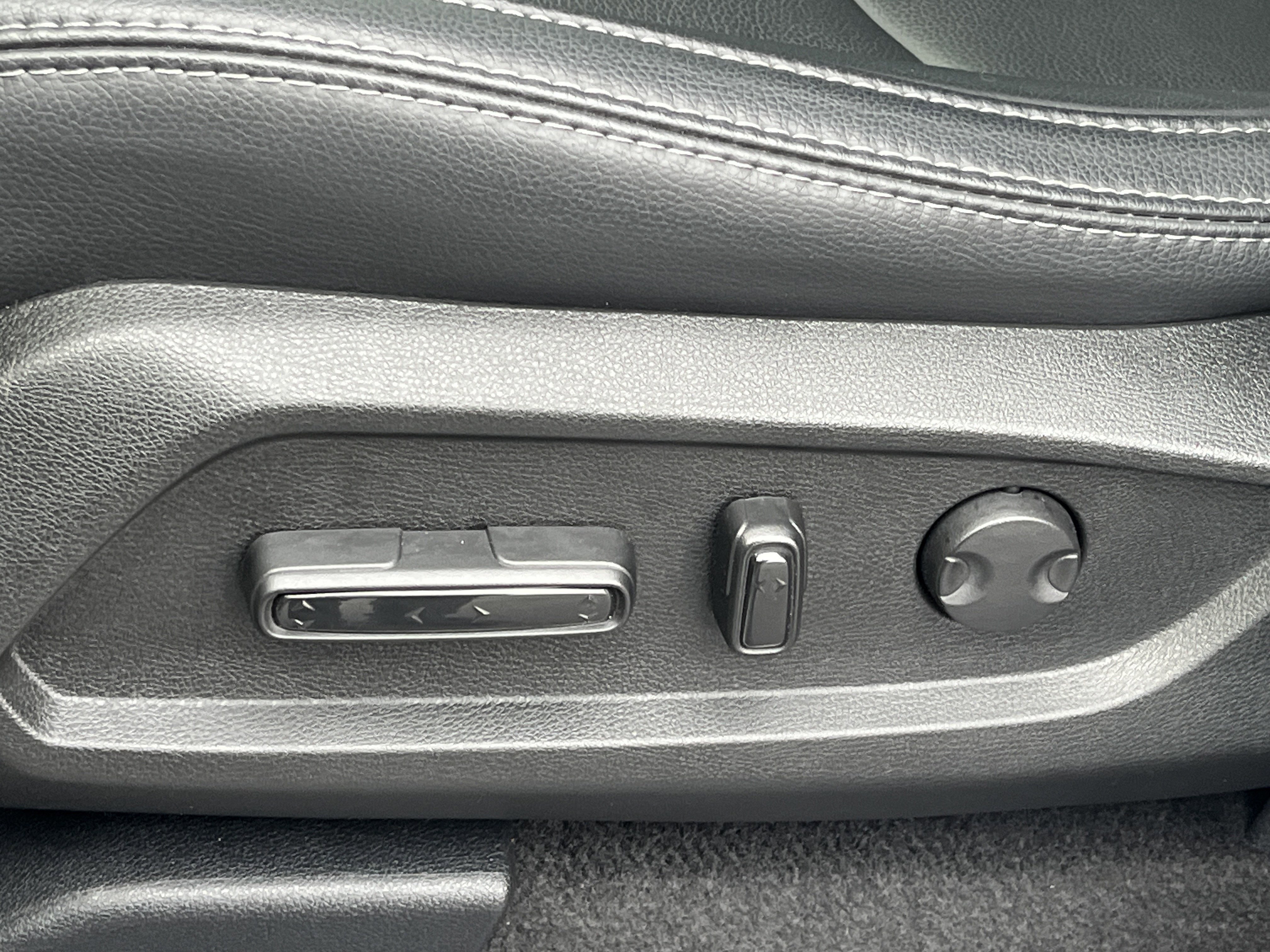 Certified 2025 Honda Pilot EX-L image 18