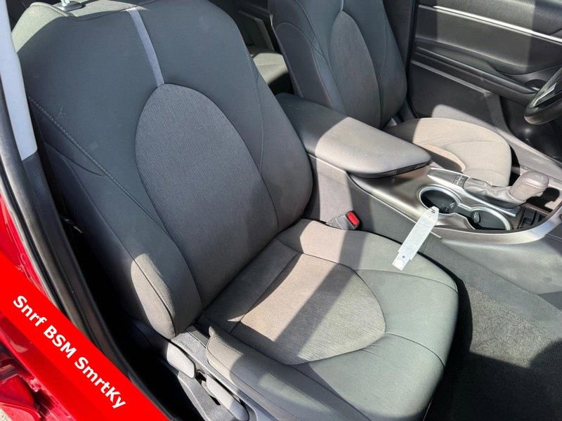 Used 2023 Toyota Camry LE w/ Convenience Package FWD image 11