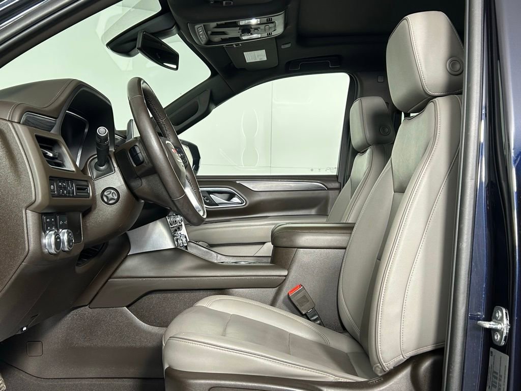Used 2022 GMC Yukon SLT w/ SLT Premium Package image 29