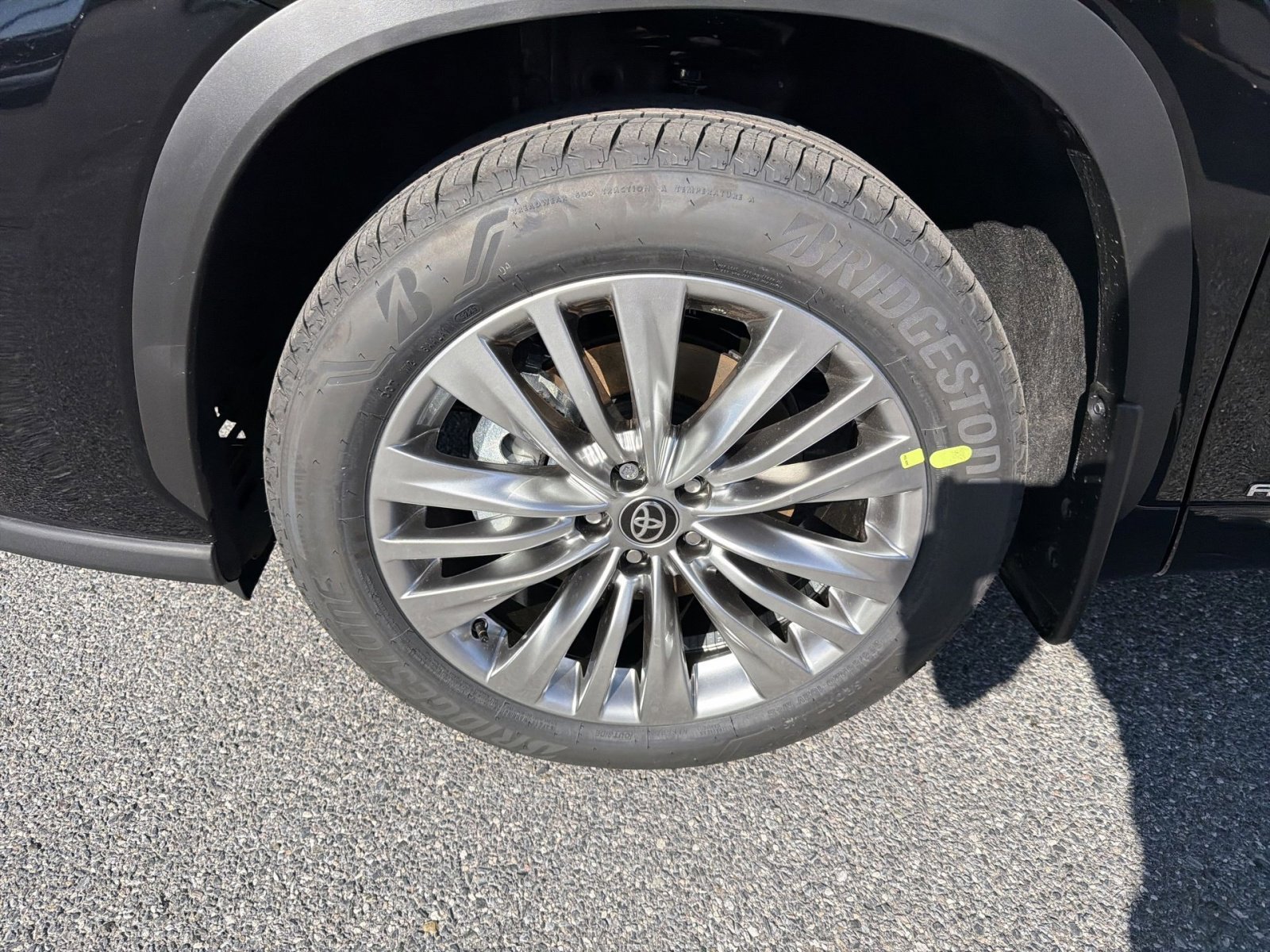 New 2026 Toyota Highlander Platinum image 12