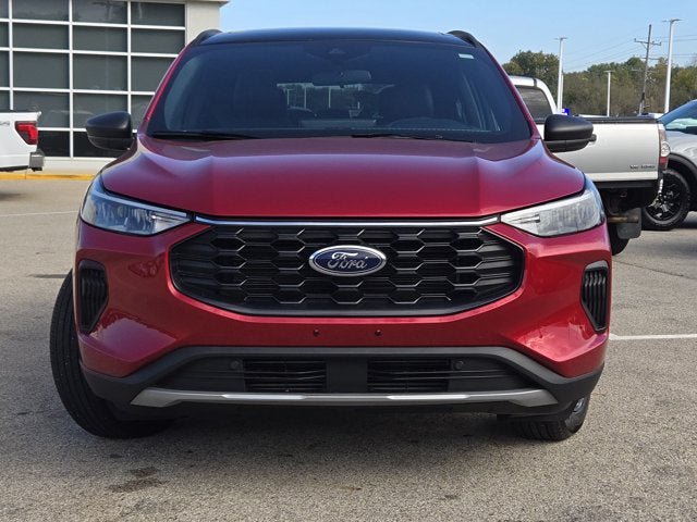 Used 2025 Ford Escape ST-Line w/ Tech Pack #1 FWD image 2