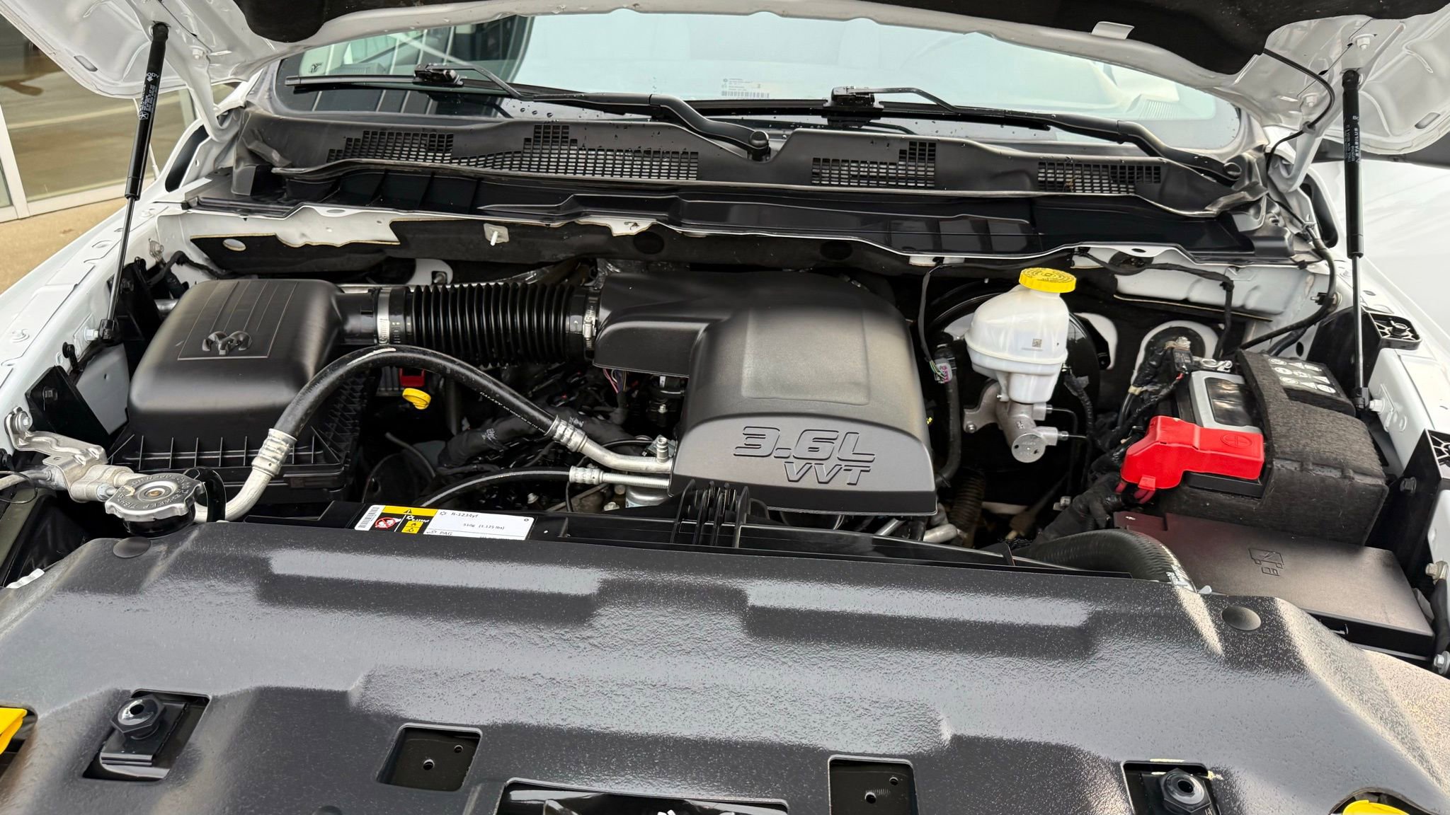 Used 2024 RAM 1500 Classic SLT image 29