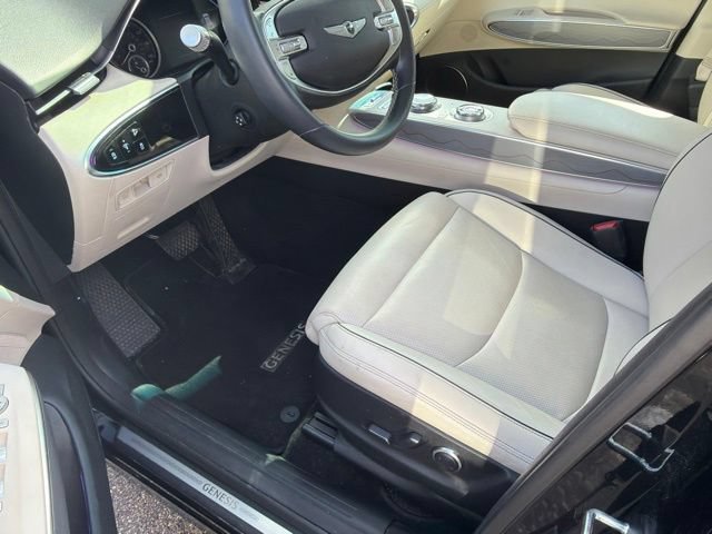 Used 2022 Genesis GV70 2.5T w/ Advanced Package AWD/4WD image 8