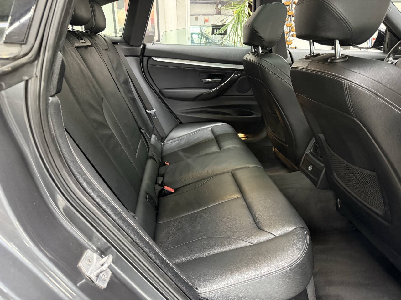 Used 2019 BMW 330i Gran Turismo xDrive w/ M Sport Package AWD/4WD image 16