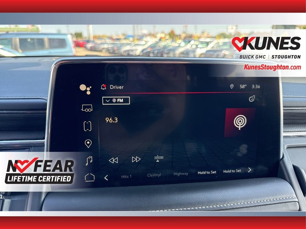 Used 2023 GMC Yukon SLT image 32