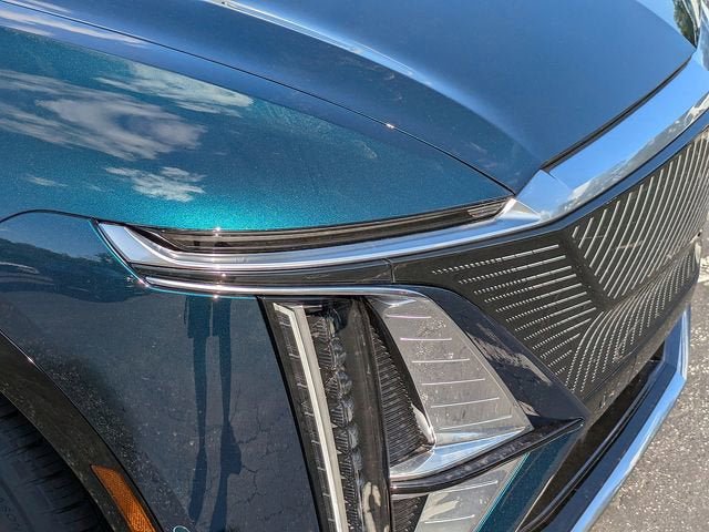 New 2026 Cadillac Lyriq Luxury image 9