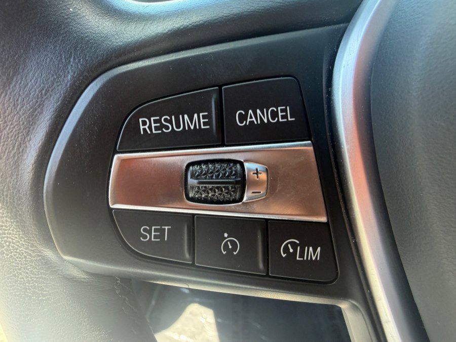 Used 2022 BMW i4 eDrive40 w/ Premium Package RWD image 18