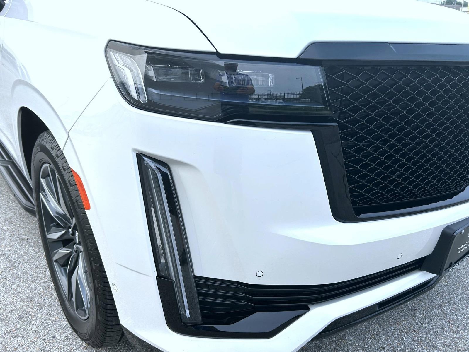 Certified 2024 Cadillac Escalade ESV Sport Platinum image 10