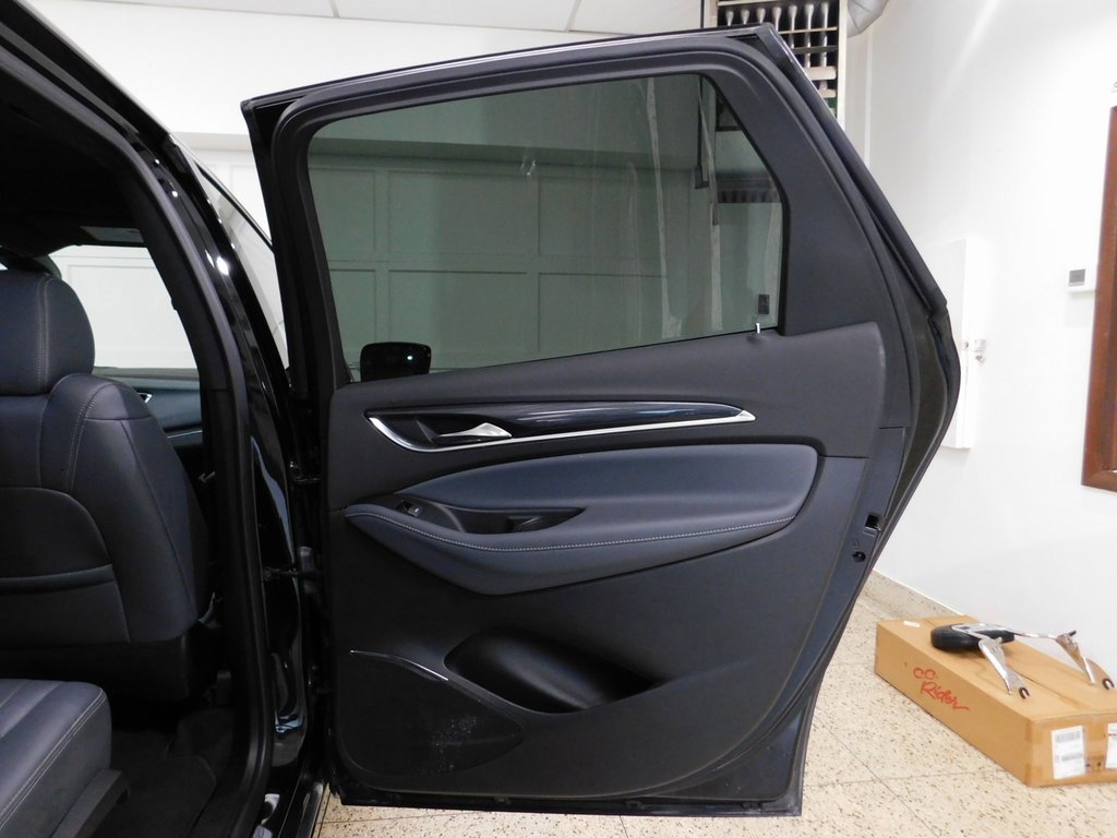 Used 2024 Buick Enclave Essence image 91