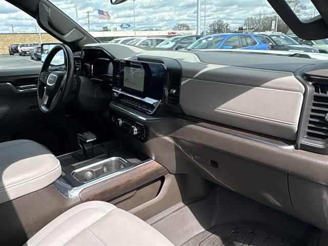 Used 2023 GMC Sierra 1500 SLT w/ SLT Premium Package image 28