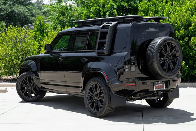 New 2026 Land Rover Defender 110 OCTA AWD/4WD image 11