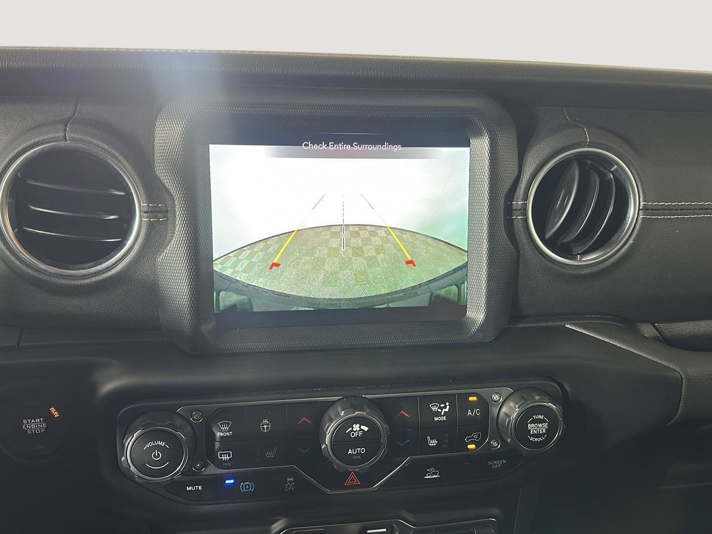 Used 2023 Jeep Wrangler Sahara w/ Cold Weather Group image 10