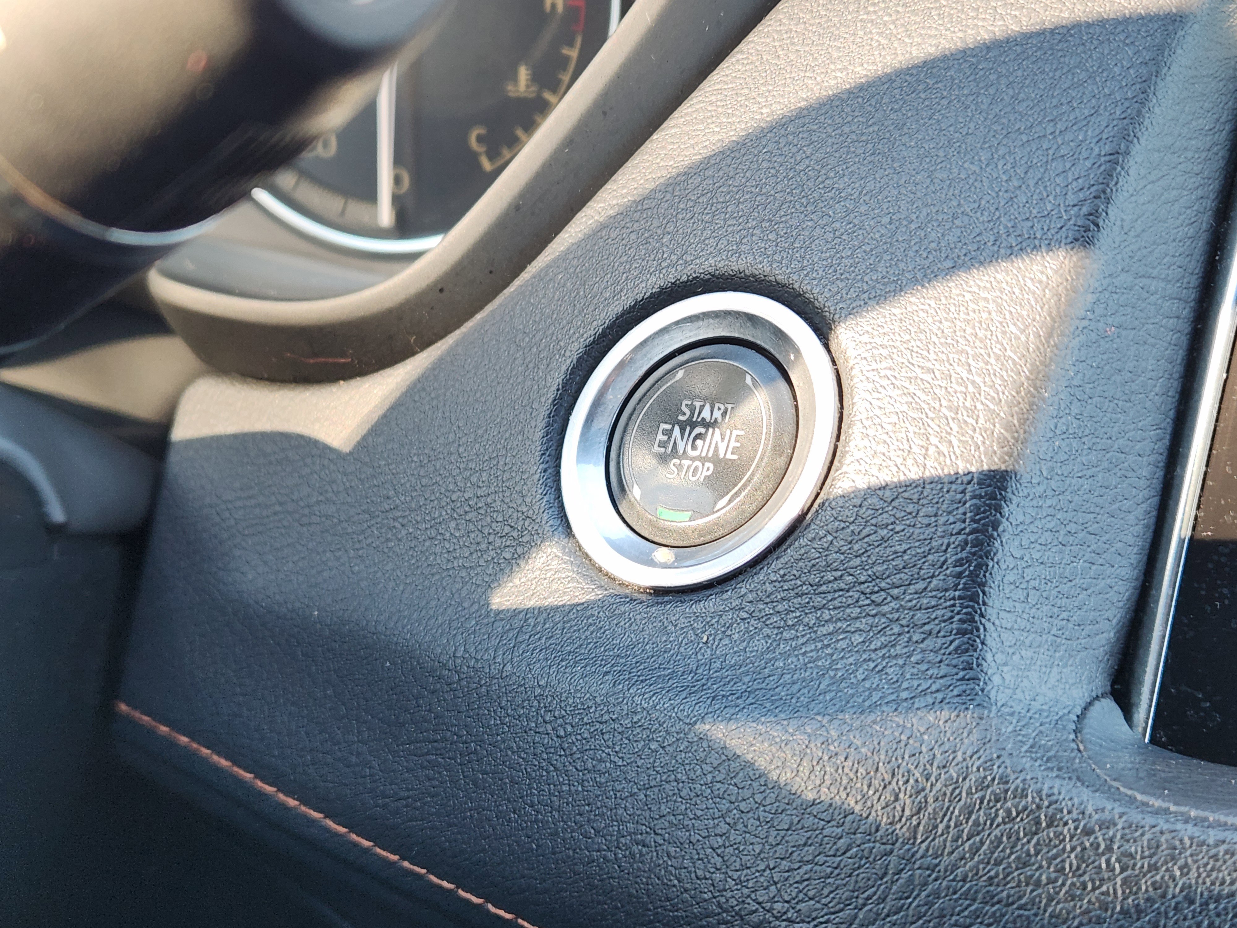 Used 2020 Cadillac XT4 Sport w/ Driver Awareness Package image 22