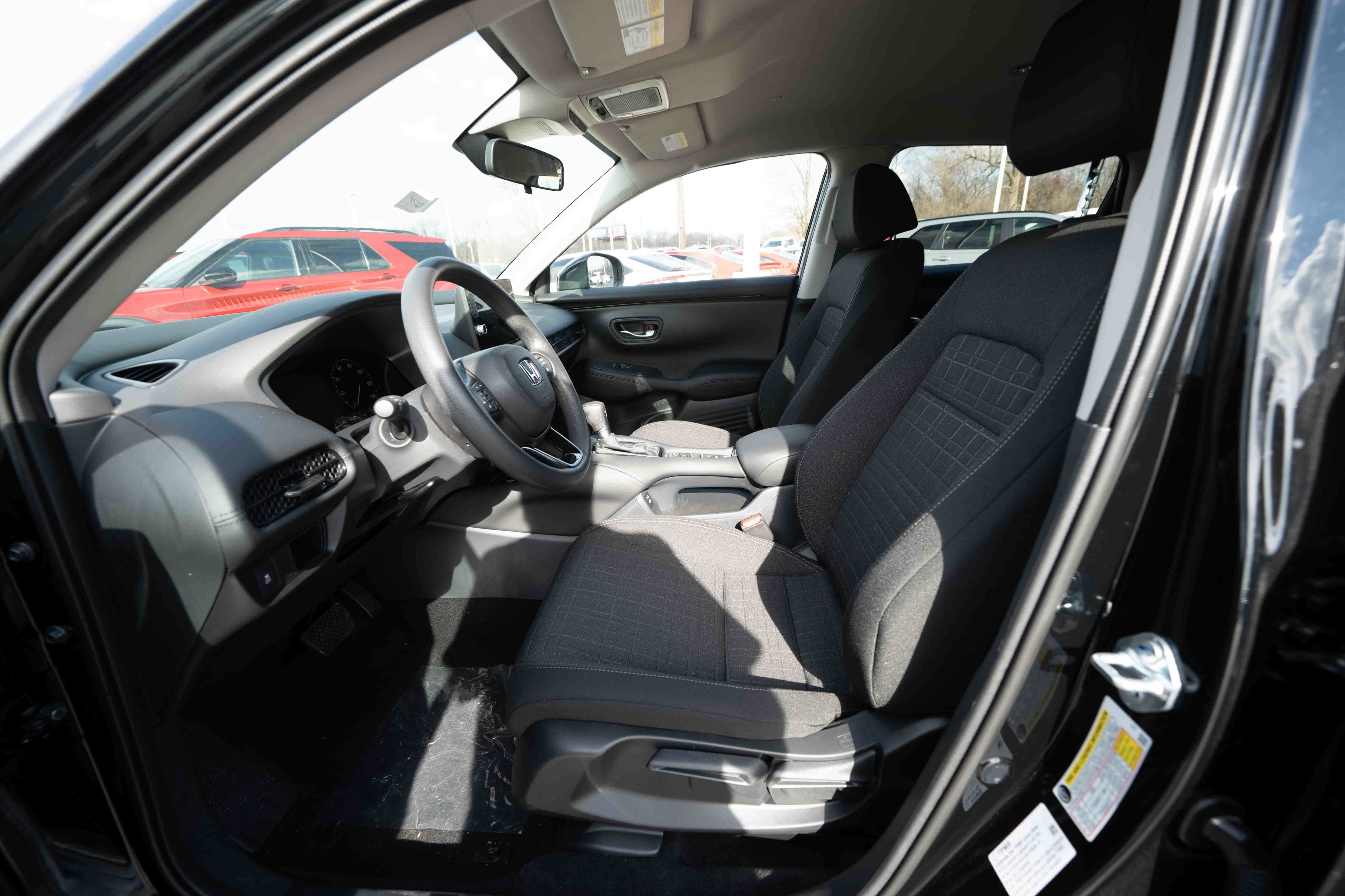 New 2026 Honda HR-V LX image 9