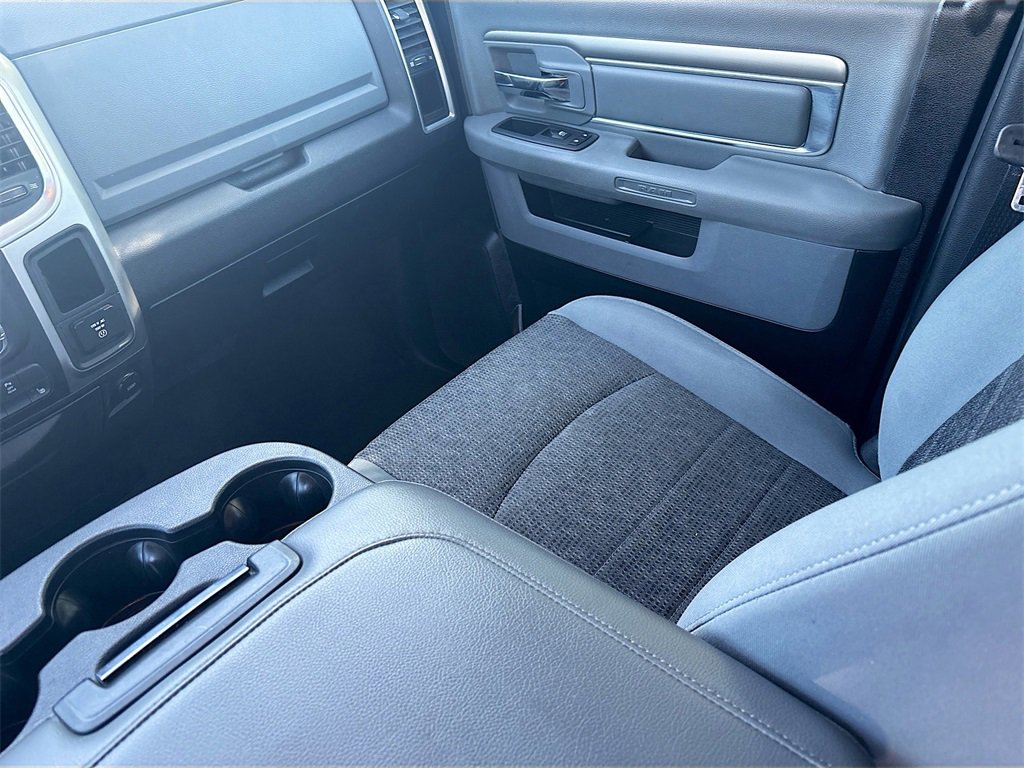 Used 2020 RAM 1500 Classic Warlock w/ Luxury Group image 22