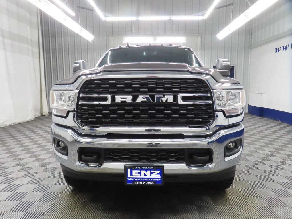 Used 2024 RAM 2500 Big Horn AWD/4WD image 44