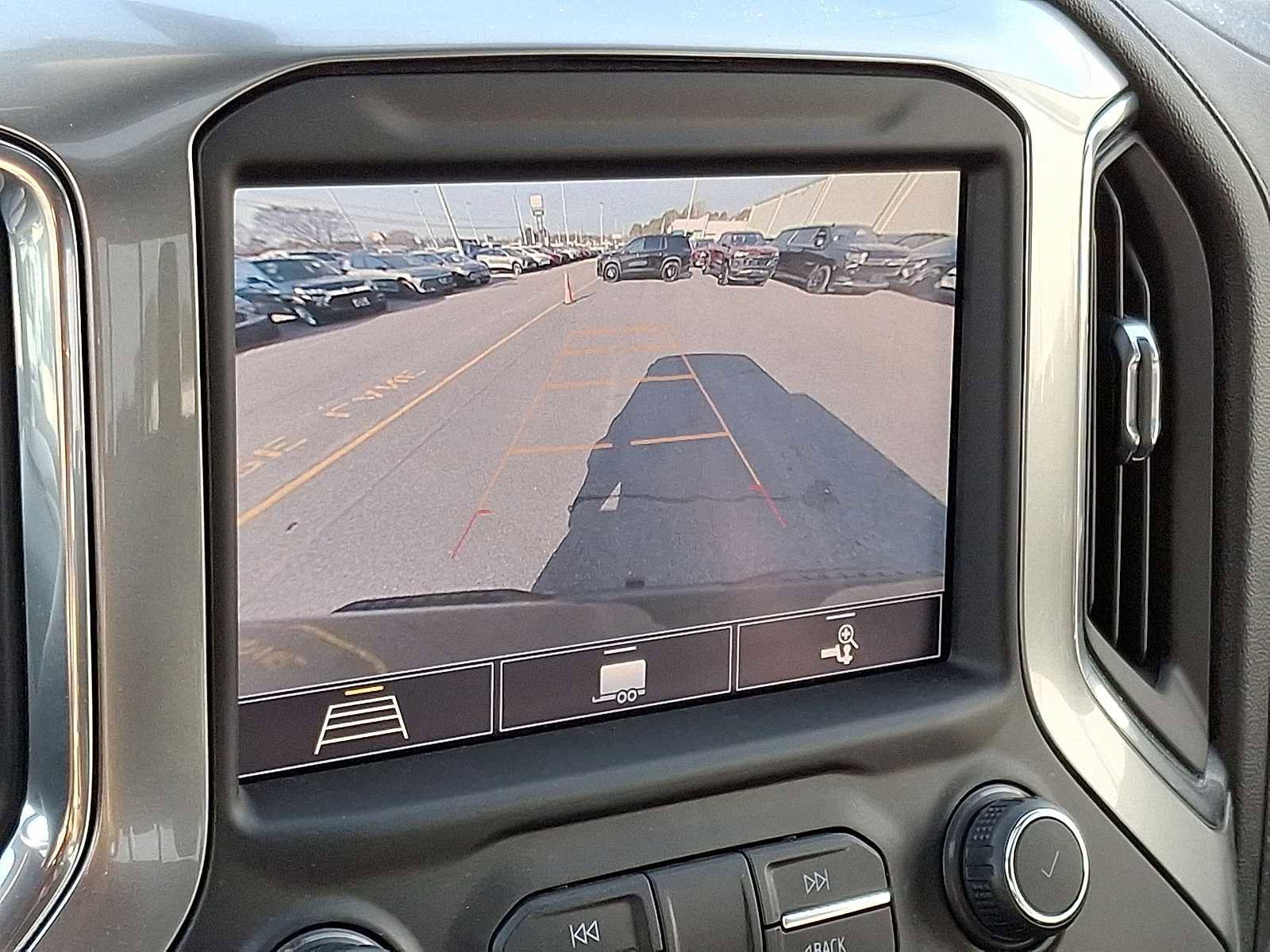 Used 2020 Chevrolet Silverado 1500 RST image 20