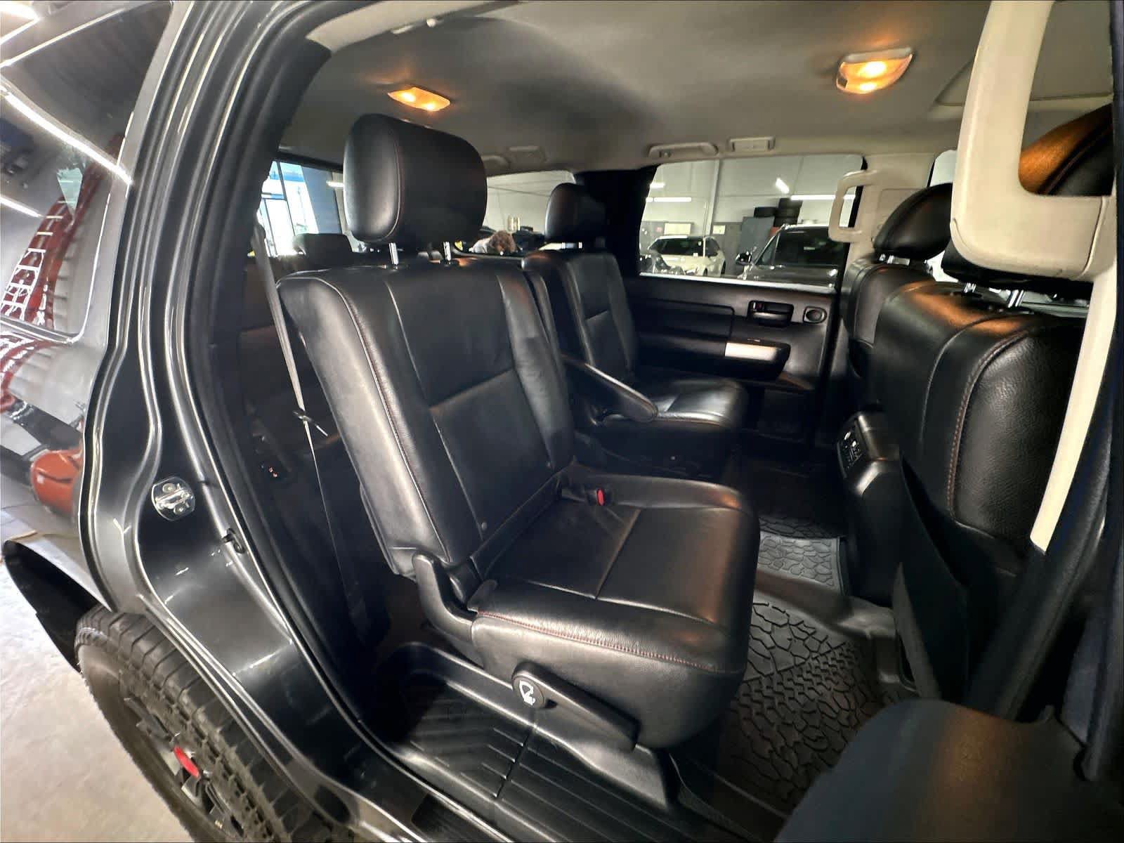 Used 2020 Toyota Sequoia TRD Pro AWD/4WD image 29