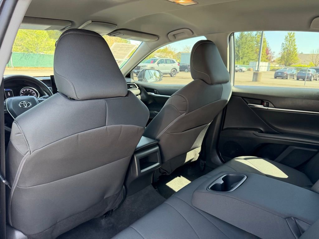 Used 2022 Toyota Camry LE FWD image 30
