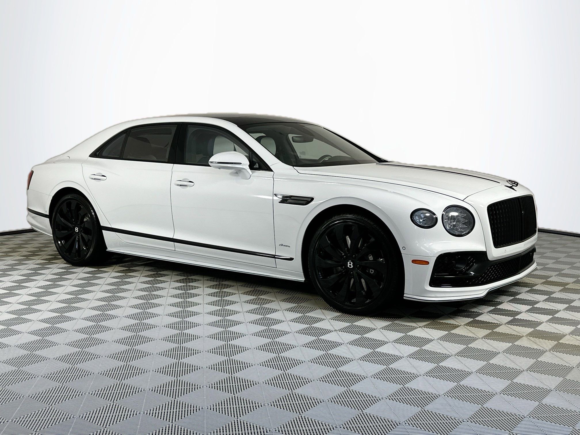 Used 2023 Bentley Flying Spur V8