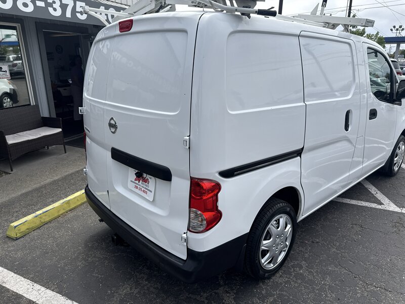 Used 2014 Nissan NV200 FWD image 8