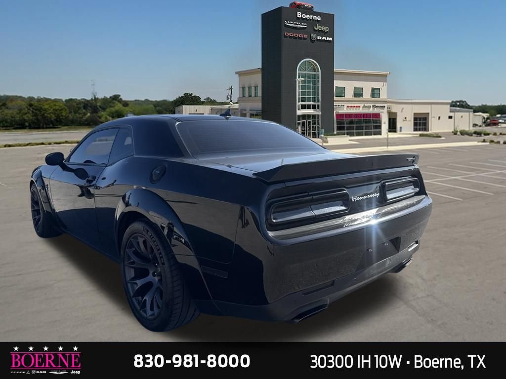 Used 2022 Dodge Challenger SRT Hellcat RWD image 9