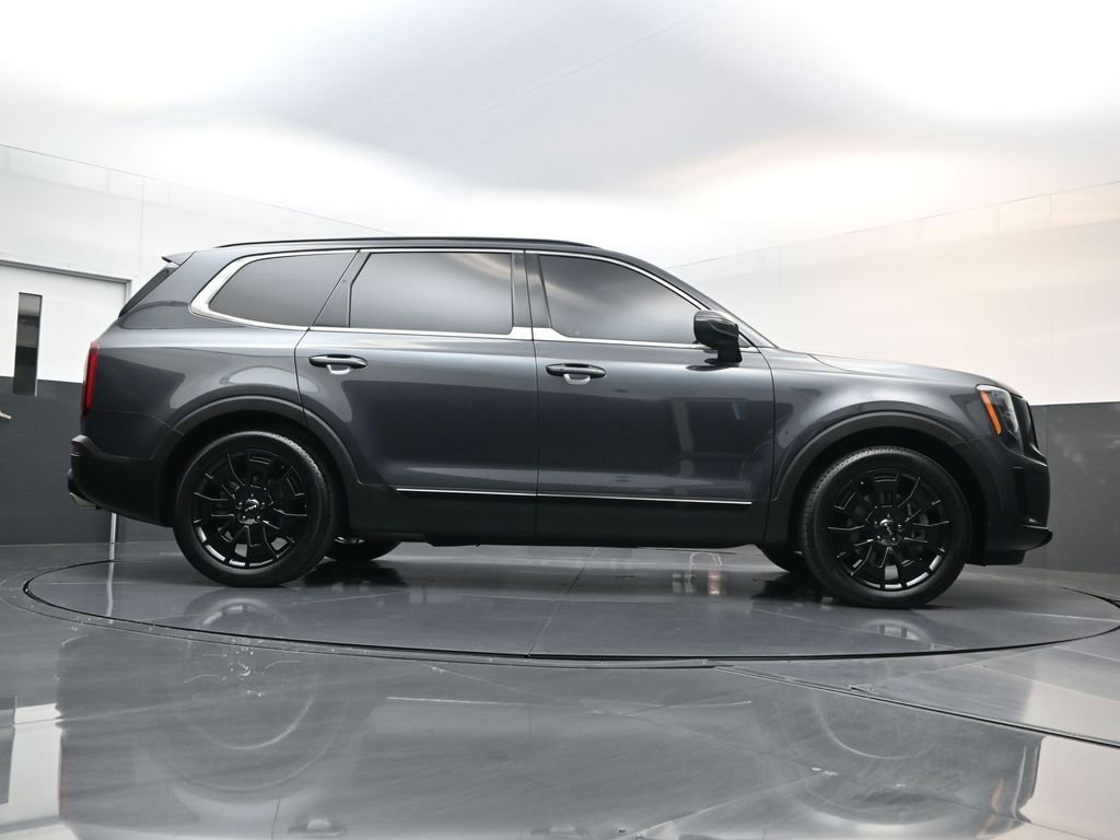 Used 2022 Kia Telluride EX w/ EX Premium Package image 15