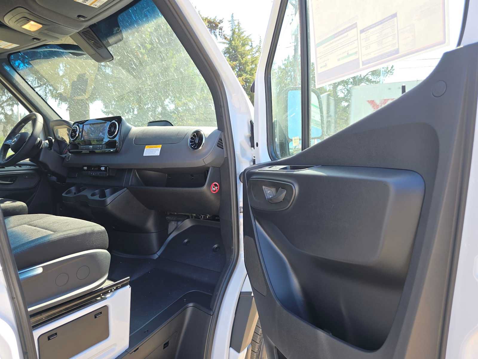 New 2026 Mercedes-Benz Sprinter 2500 image 10