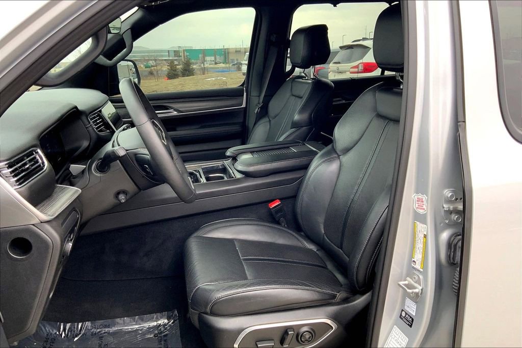 Used 2023 Jeep Wagoneer Series II image 9