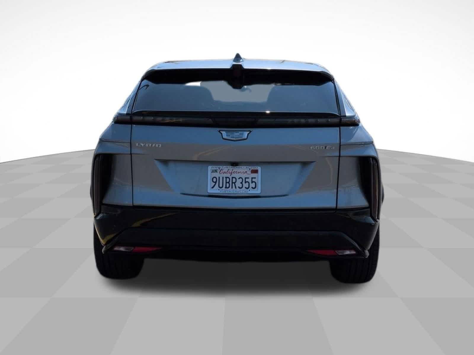 Used 2025 Cadillac Lyriq Sport AWD/4WD image 6